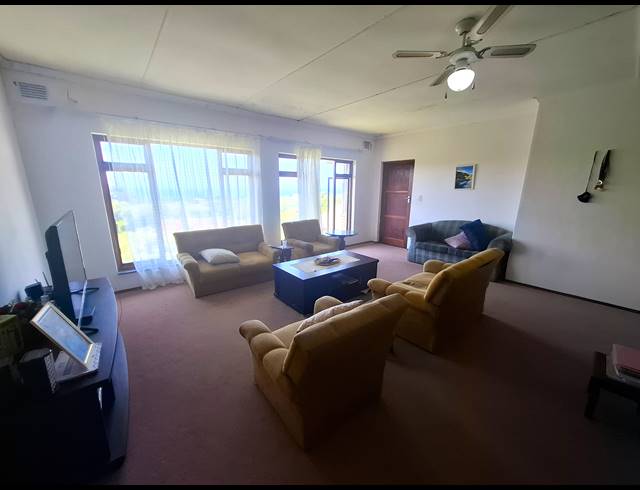 2 BEDROOM APARTMENT FOR SALE IN MANABA BEACH
